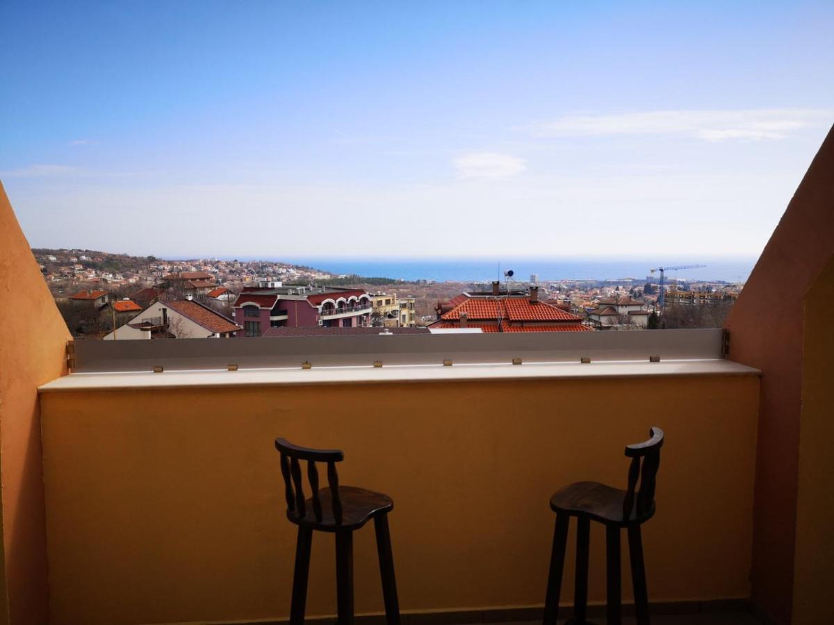 Alfa Guest Rooms With Parking Varna Exterior photo